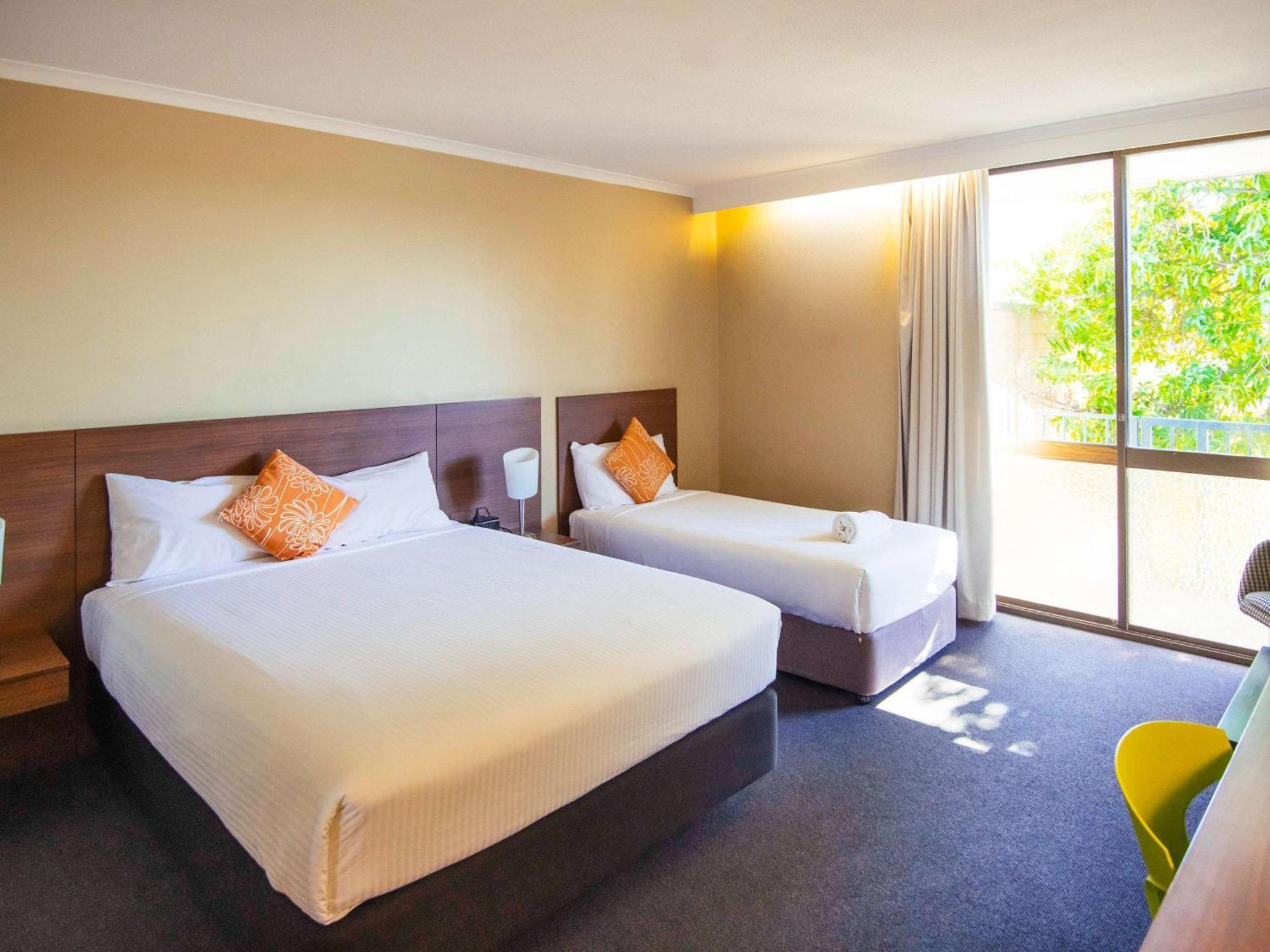 Ibis Styles Mt Isa Verona Mount Isa Exterior photo